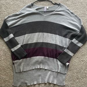 ❤️$6 BUNDLED❤️ Francesca’s Striped Sweater